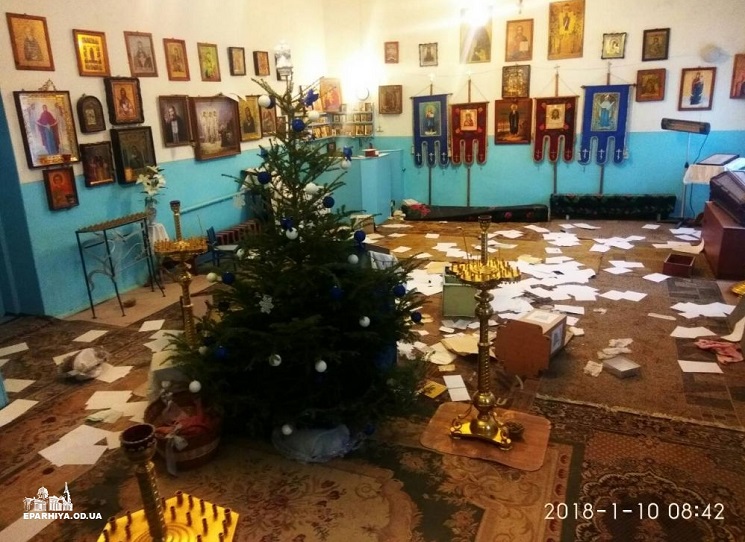 Ограблен и осквернён храм